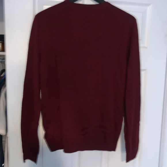 Calvin Klein Sweater - Picture 6 of 7
